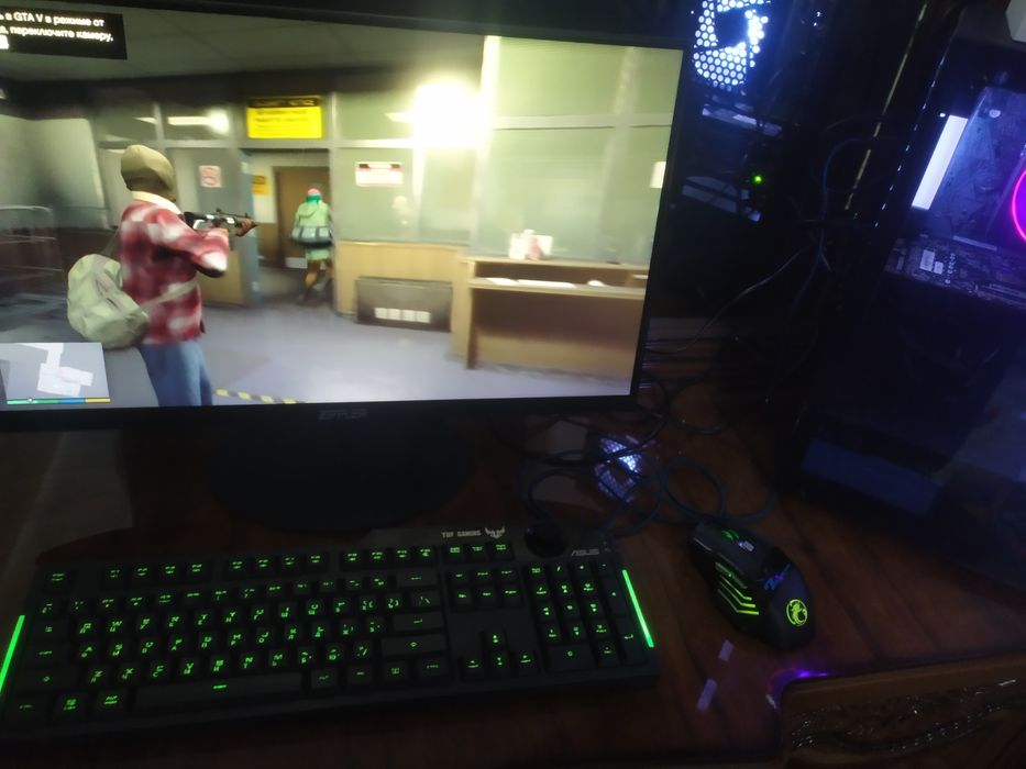 Igravoy kompyuter komplekt sotiladi.