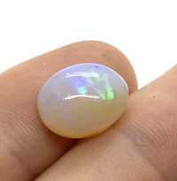 Opal natural 5,03 carate.