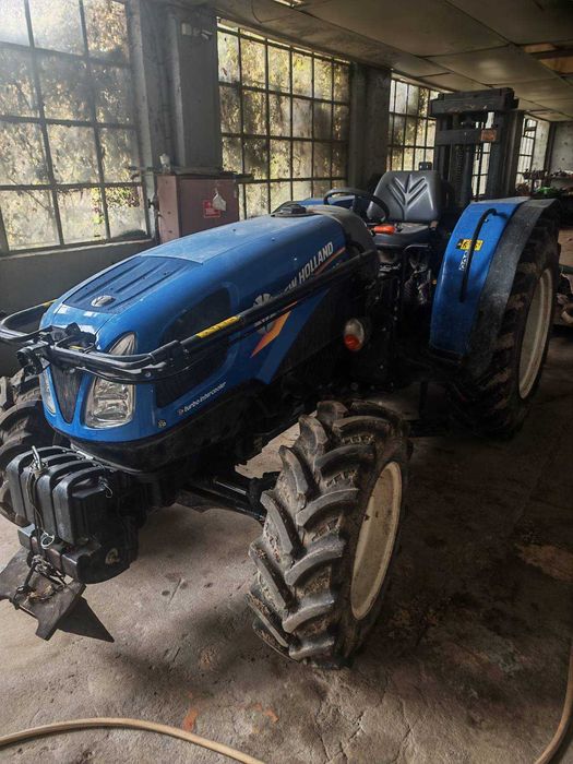 Трактор New Holland T580B