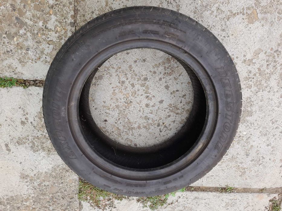 225/55 R17 vara Destone Expedite
