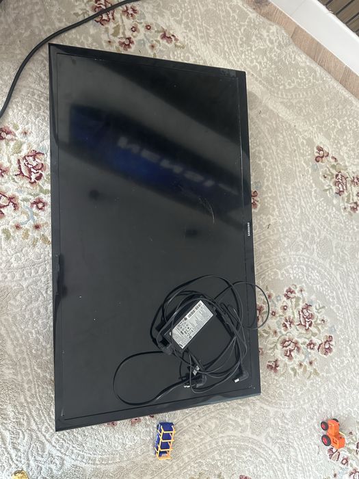 Телевизор samsung