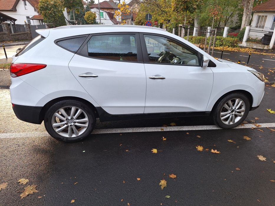 HYUNDAI IX35 2011 , 2.0 CRDI ,4X4