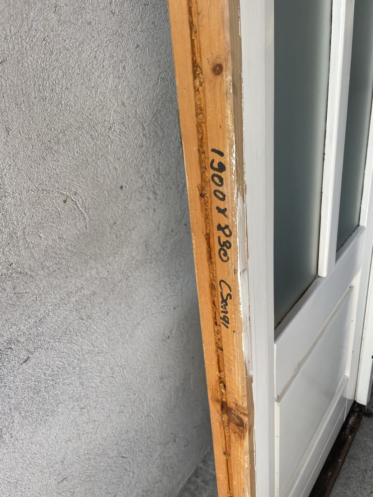 Usă interioara din lemn masiv