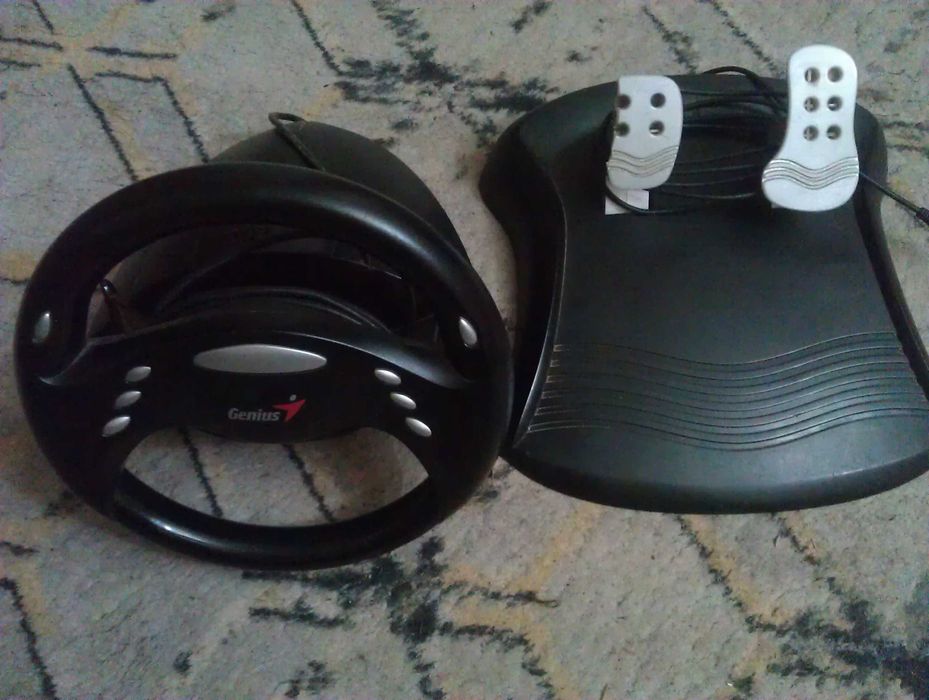 Руль игровой с педалями Genius Speed Wheel 3
