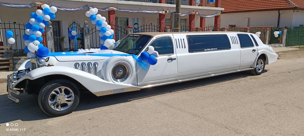 Ретро Лимузина Lincoln Towncar
