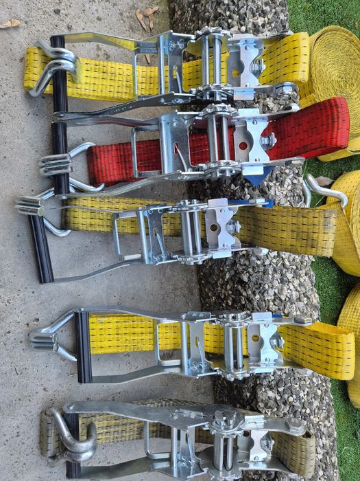 Колани с тресчотки