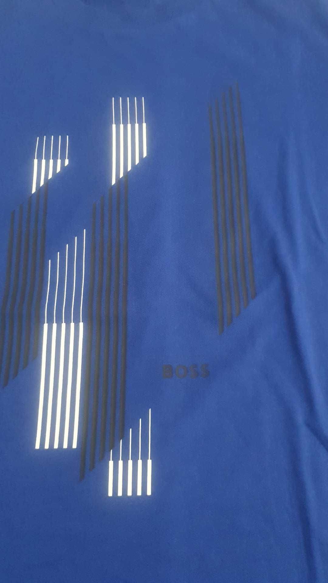 Vand tricou barbati Hugo Boss masura S si M original nou cu eticheta.