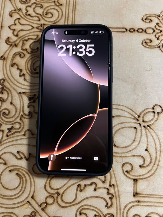 iPhone pro max 16