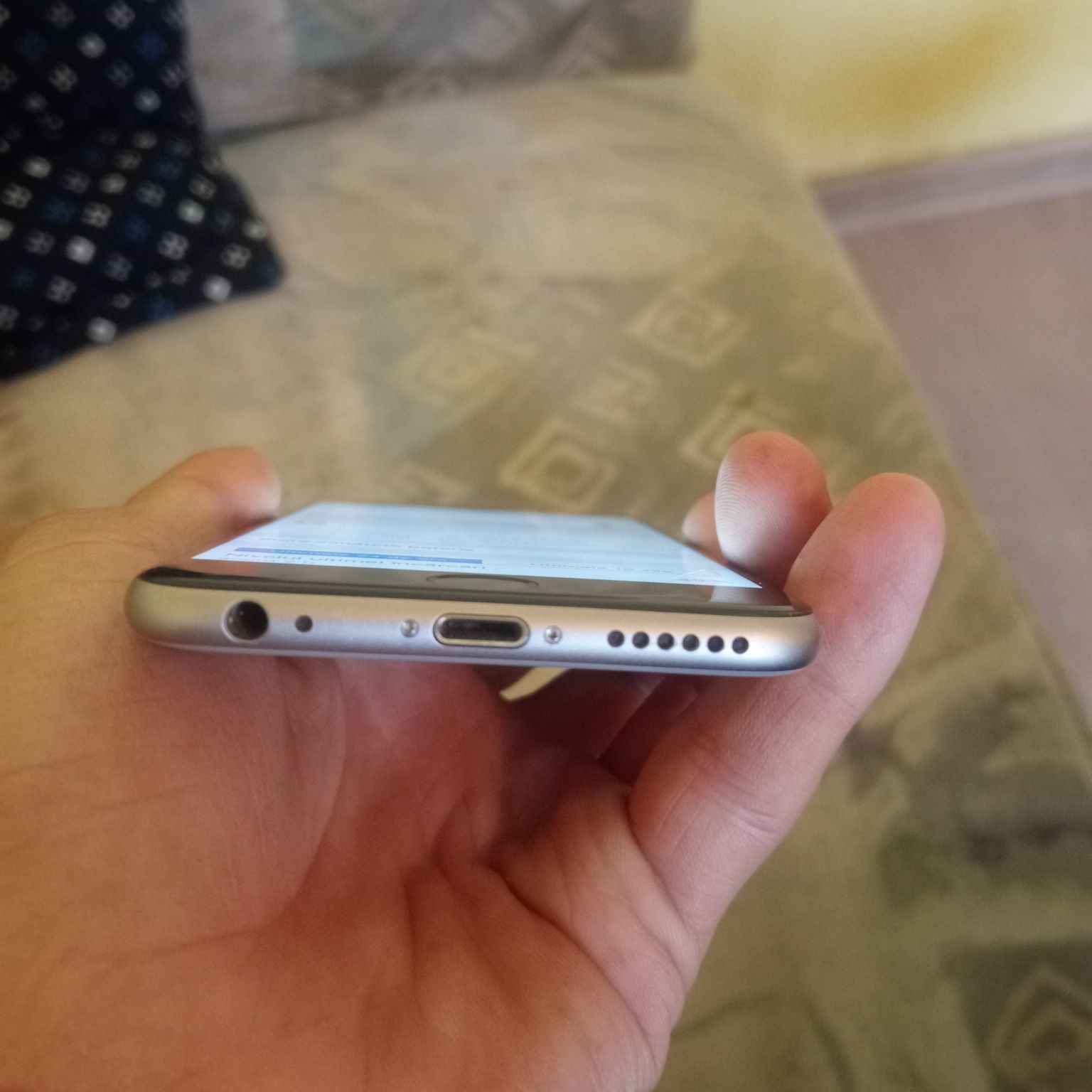 Vand iPhone 6 funcionabil fara nici problema