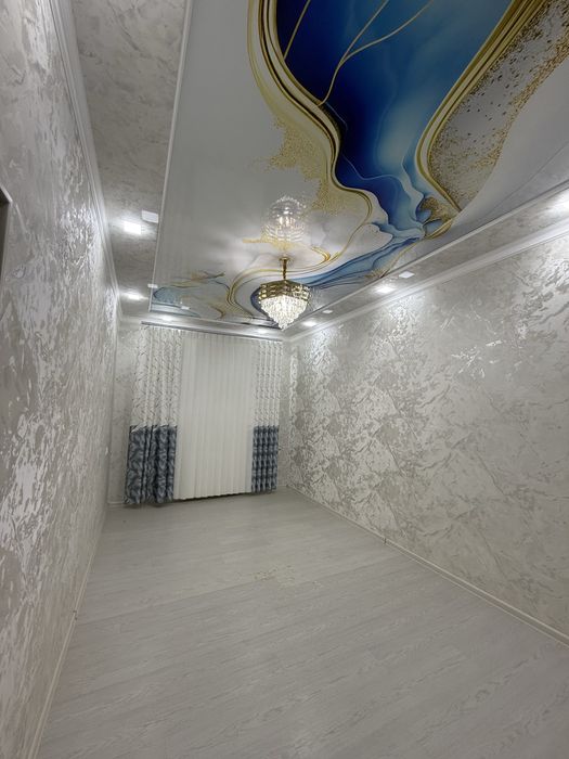 Срочно ижарага 2 хона 1-етаж пустой янги бозор жойлашган