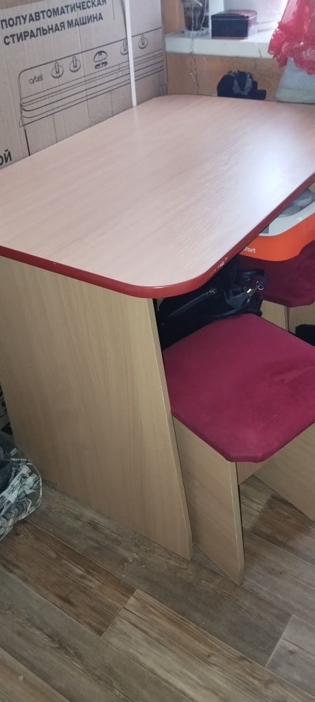 Продам кухонный набор