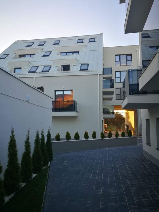 Ferestre de mansarda velux fakro dakea rooflight