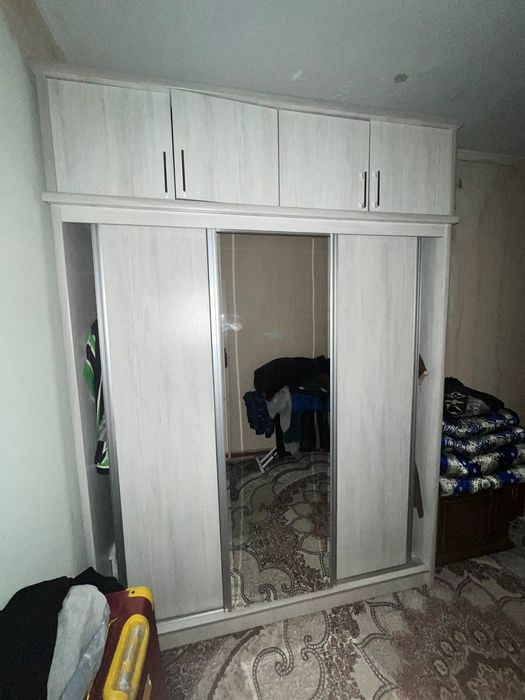 Продам шкаф купе с антресолю