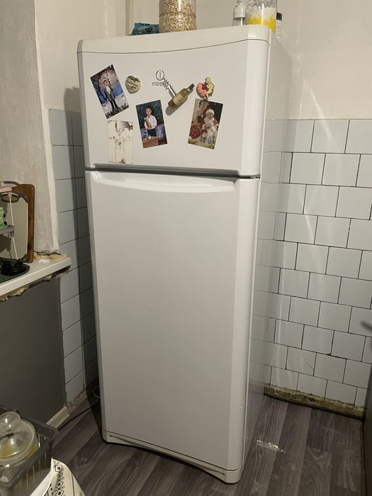 Продам холодильник