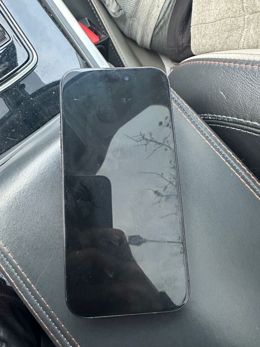 Iphone 15 Pro, 87 baterie