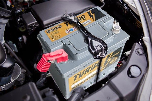 Аккумулятор Bosch Varta Delkor AGM EFB SMF Malibu Gentra Nexia