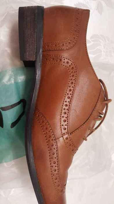 Оксфордки CLARKS р-р 39, закупени от Англия