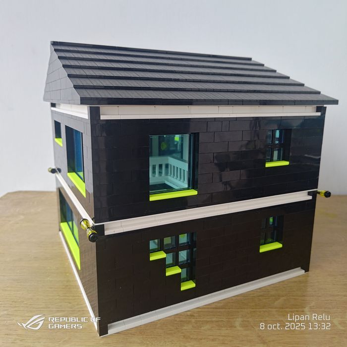 Vând casă din lego.