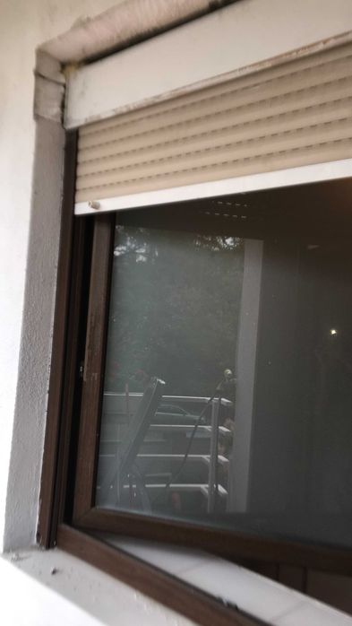 Plase de tantari - Rulouri exterioare - Usi garaj