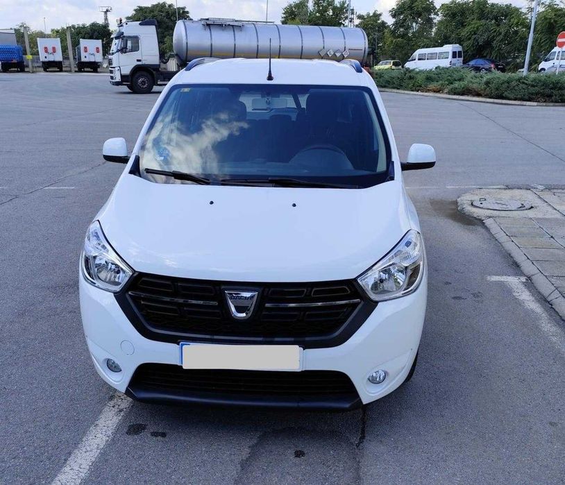 Dacia Lodgy 1.6i газ/бензин 109кс. 2021г.