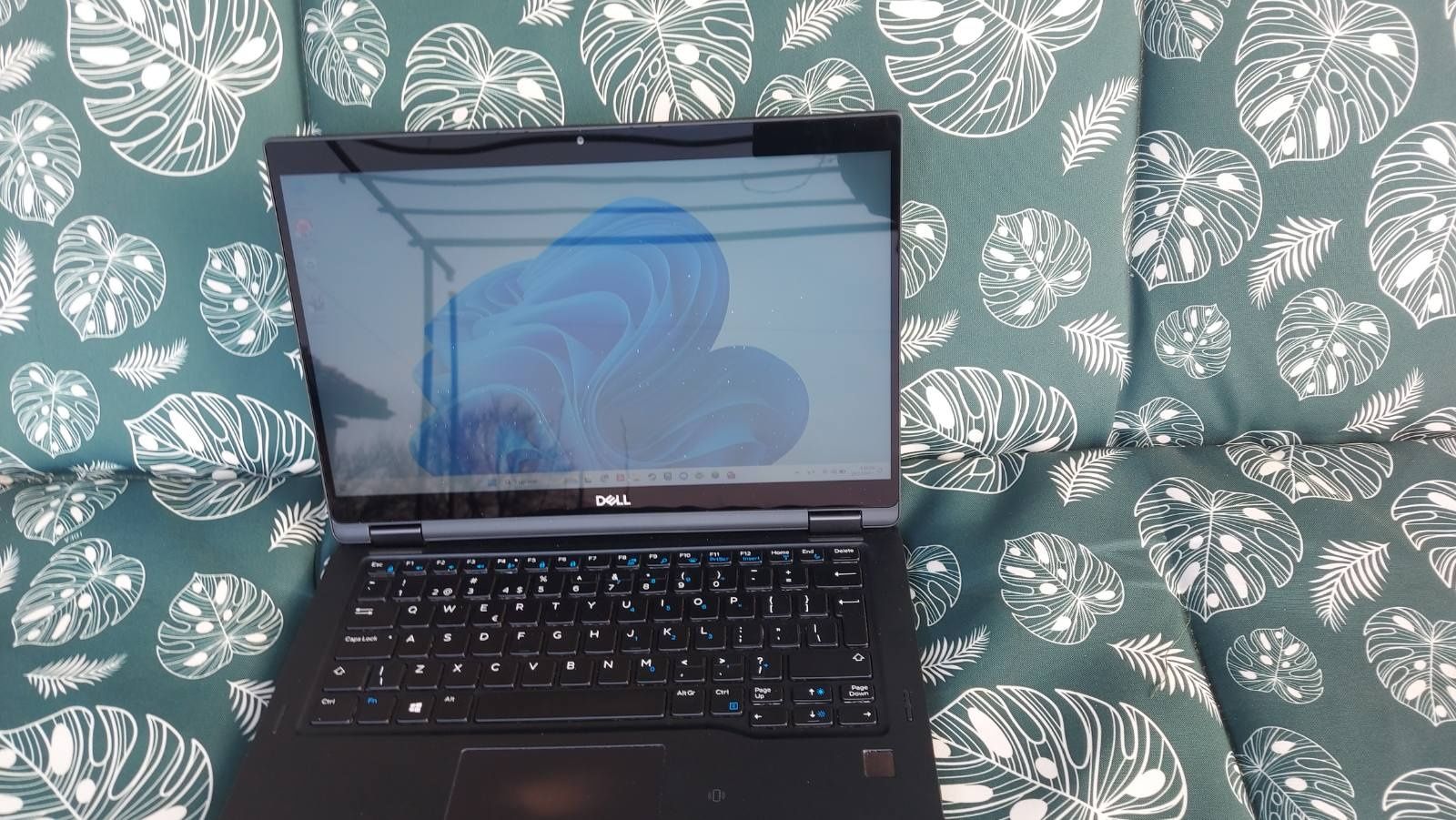 Лаптоп dell 7390 latitude 2 in 1