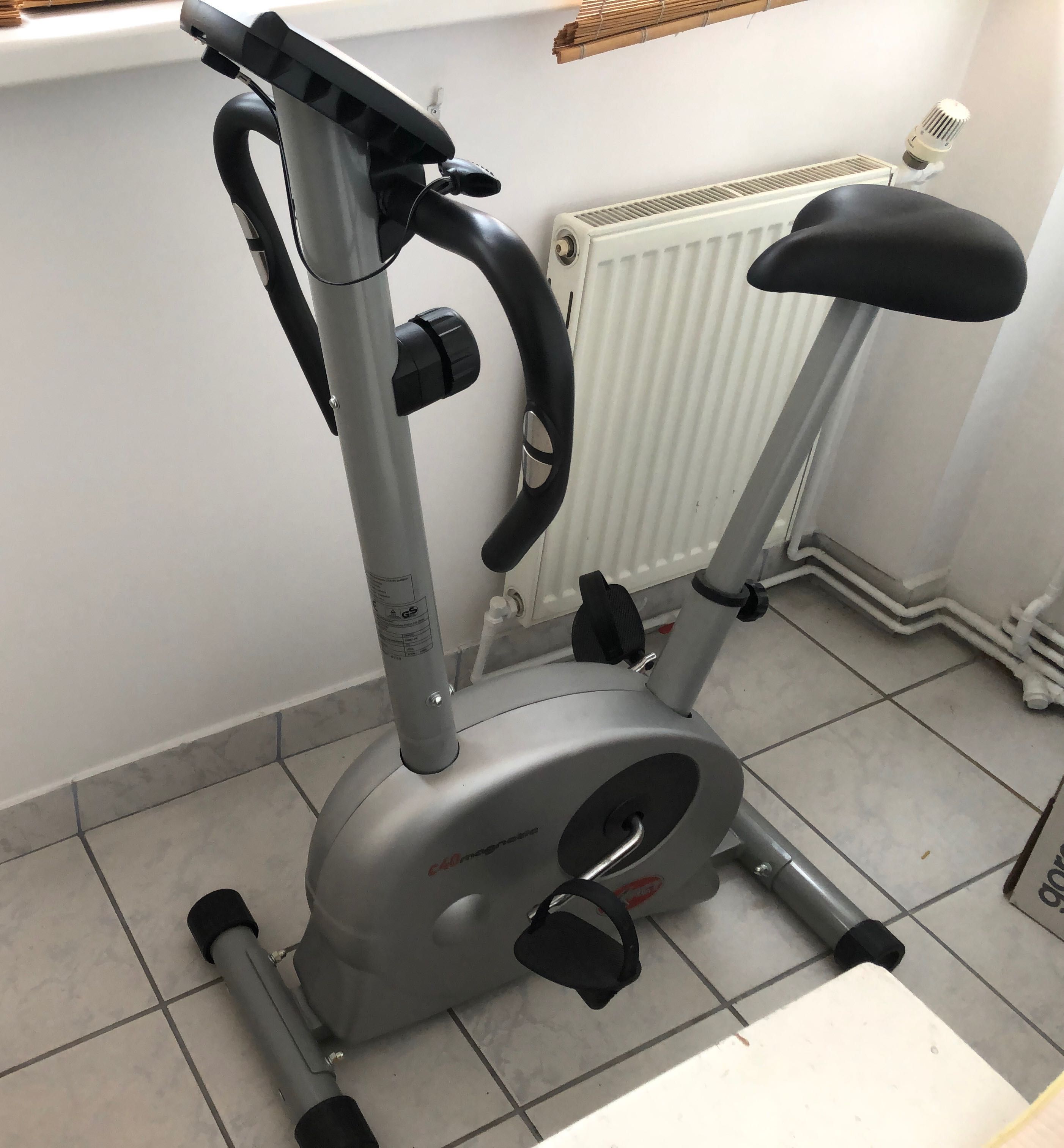 Bicicleta de fitness X- Fact, stare excelenta, 400 lei