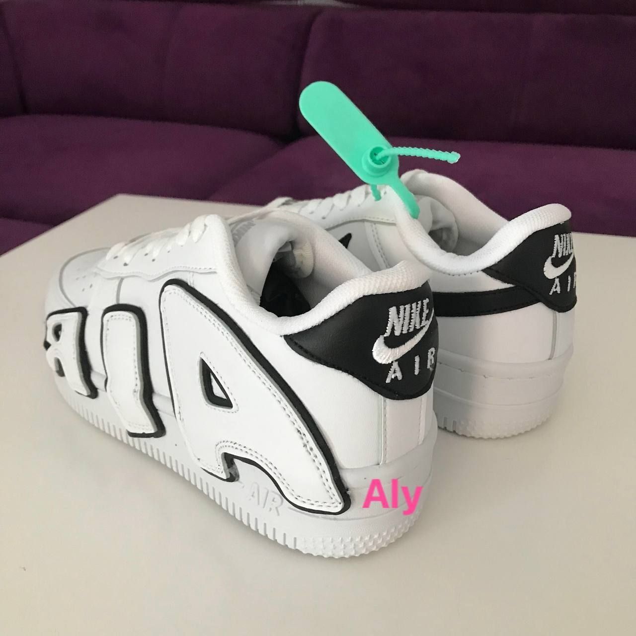 adidasi Nike Air dama