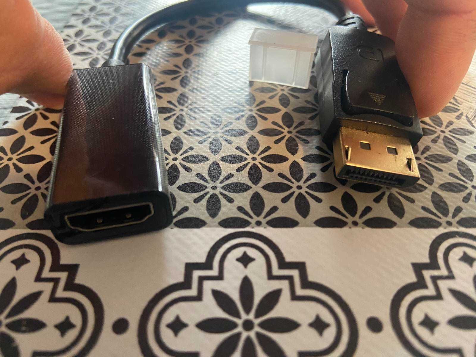 HDMI към DP Адаптер