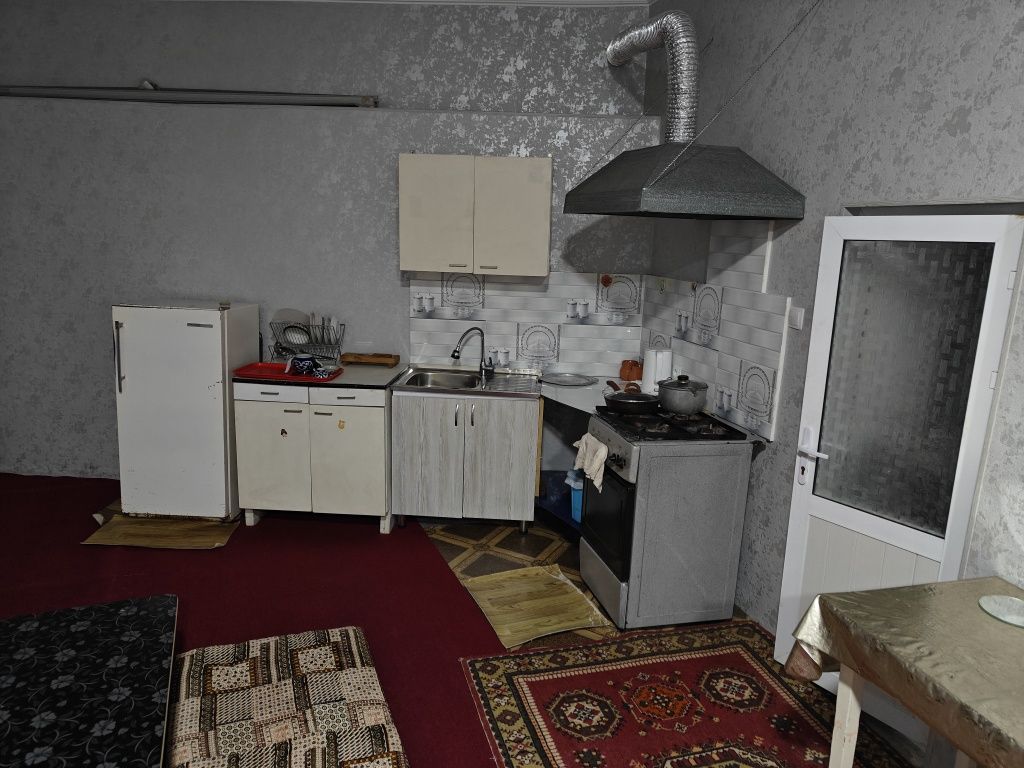 ЗАЛИНИЯДА 28 мактаб олди УЙ ХОВЛИ Квартира Уй жой ижорага берилади