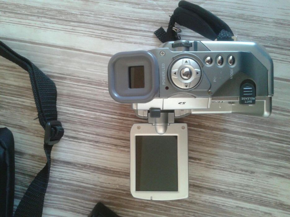 1. Videocam- DVX-801 SONY