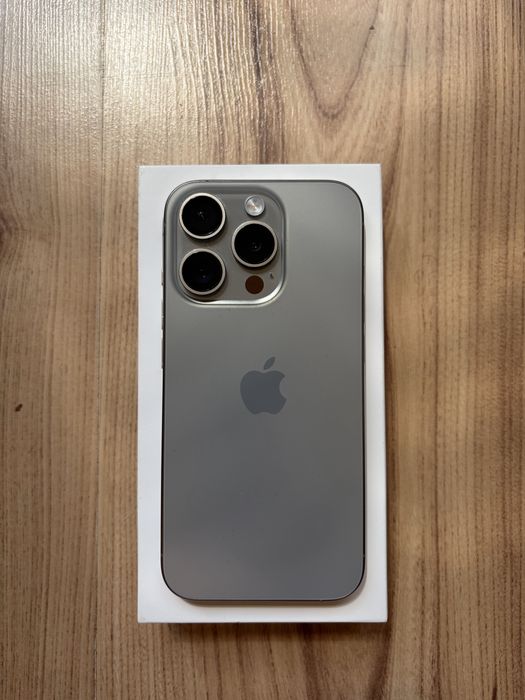 iPhone 15 pro 128 gb с гаранция