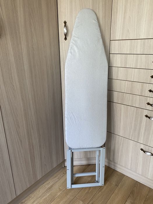 В гардероб Установочная железная гладильная доска,Германия