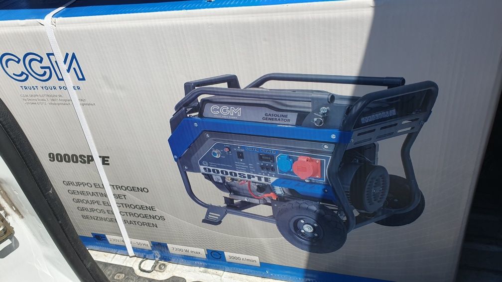 Generator 7200W cu 220V si trifazic