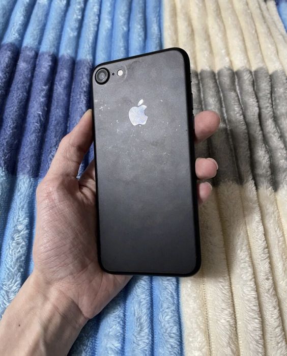 срочно продам айфон 7 128 гб