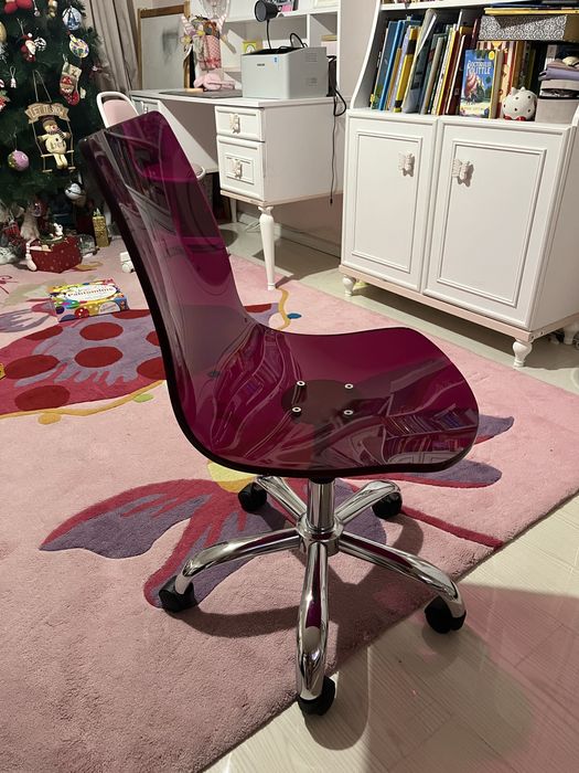 Scaun birou nefolosit