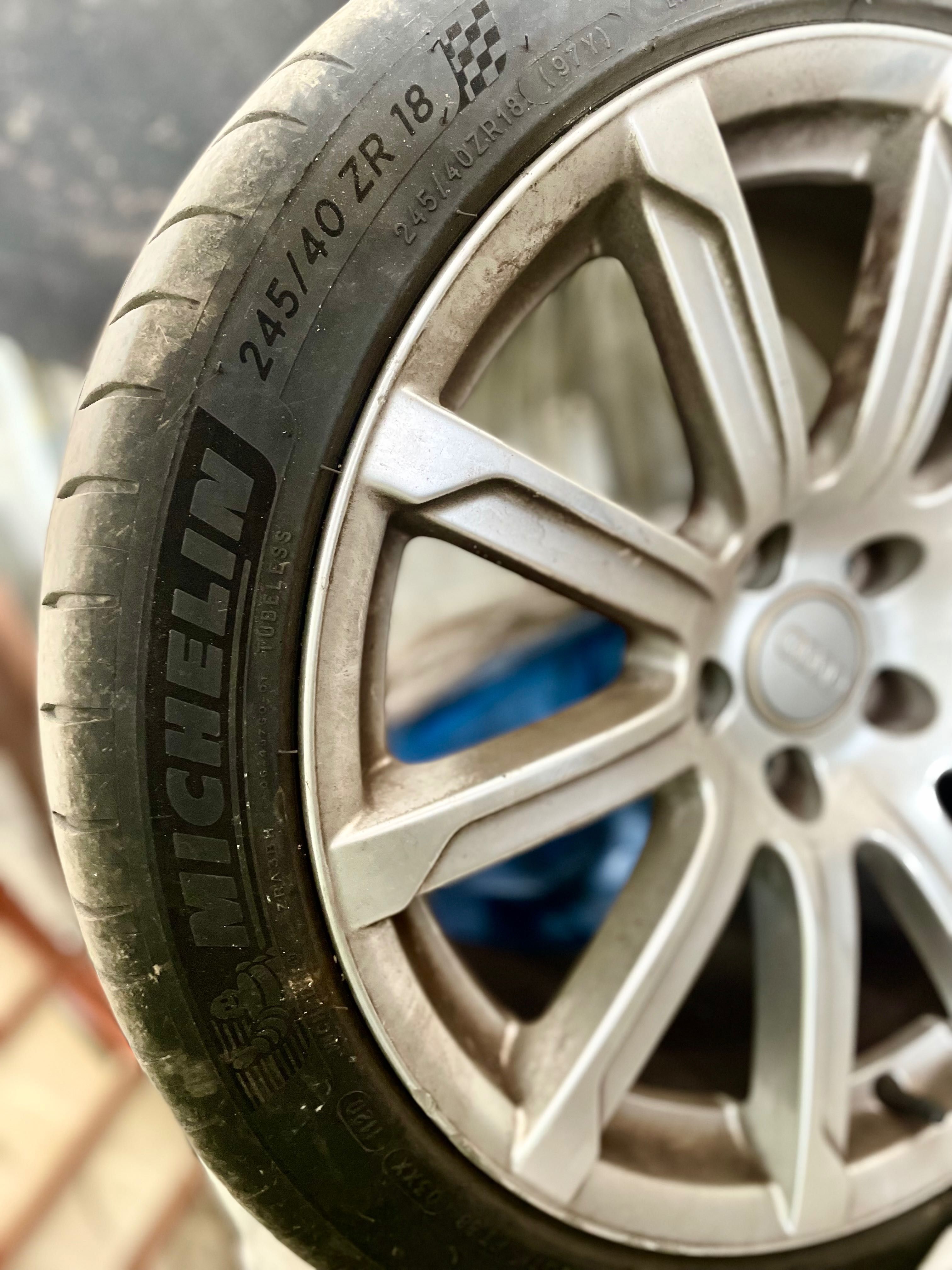 Летни гуми с джанти PILOT SPORT 4 (245/40 ZR 18 )