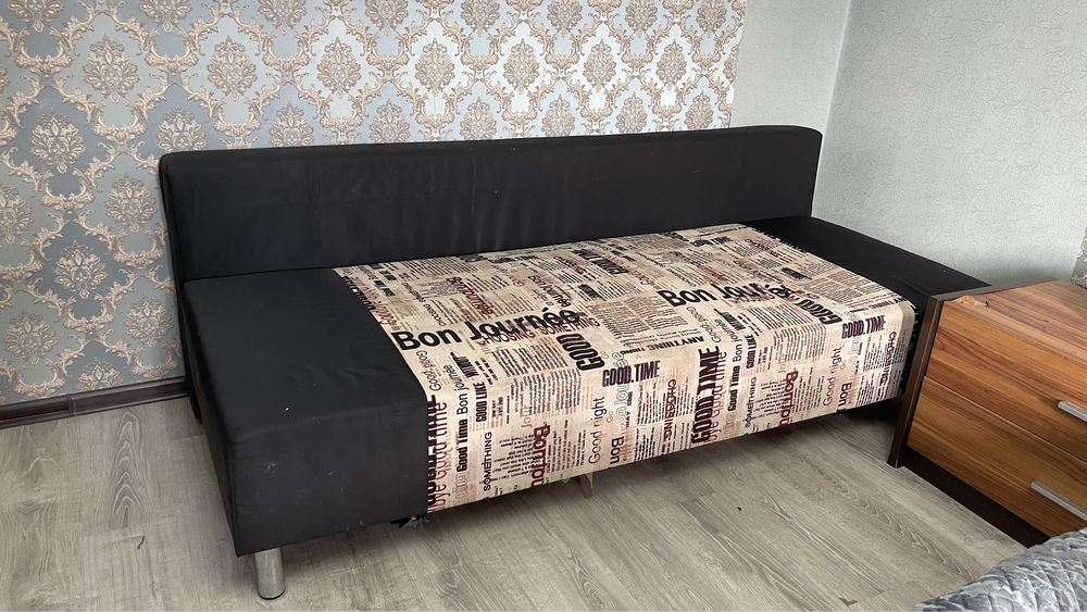 продам диван срочно