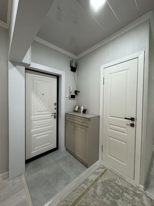 Продается Прихожая