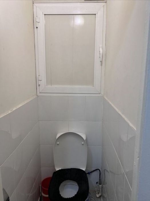 Яккасарай 1/4/5 продаётся квартира  в отличном состоянии  40кв