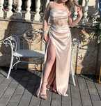 Vand rochie de seara
