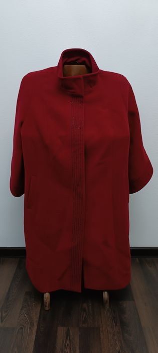 Женское пальто .