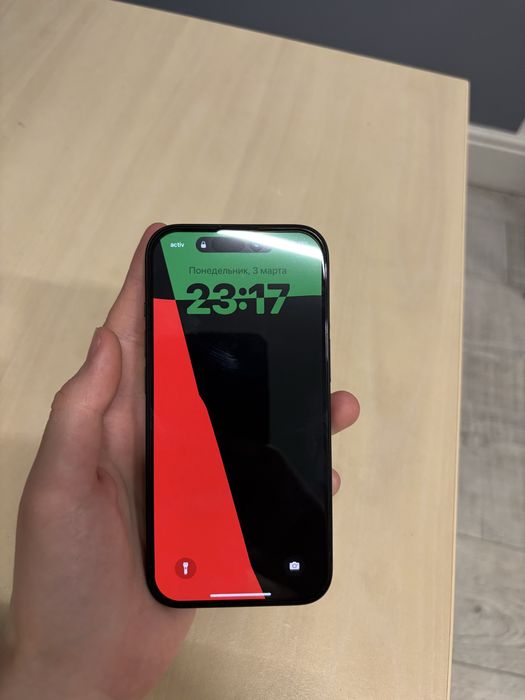 Айфон 15 в идеальном состояний