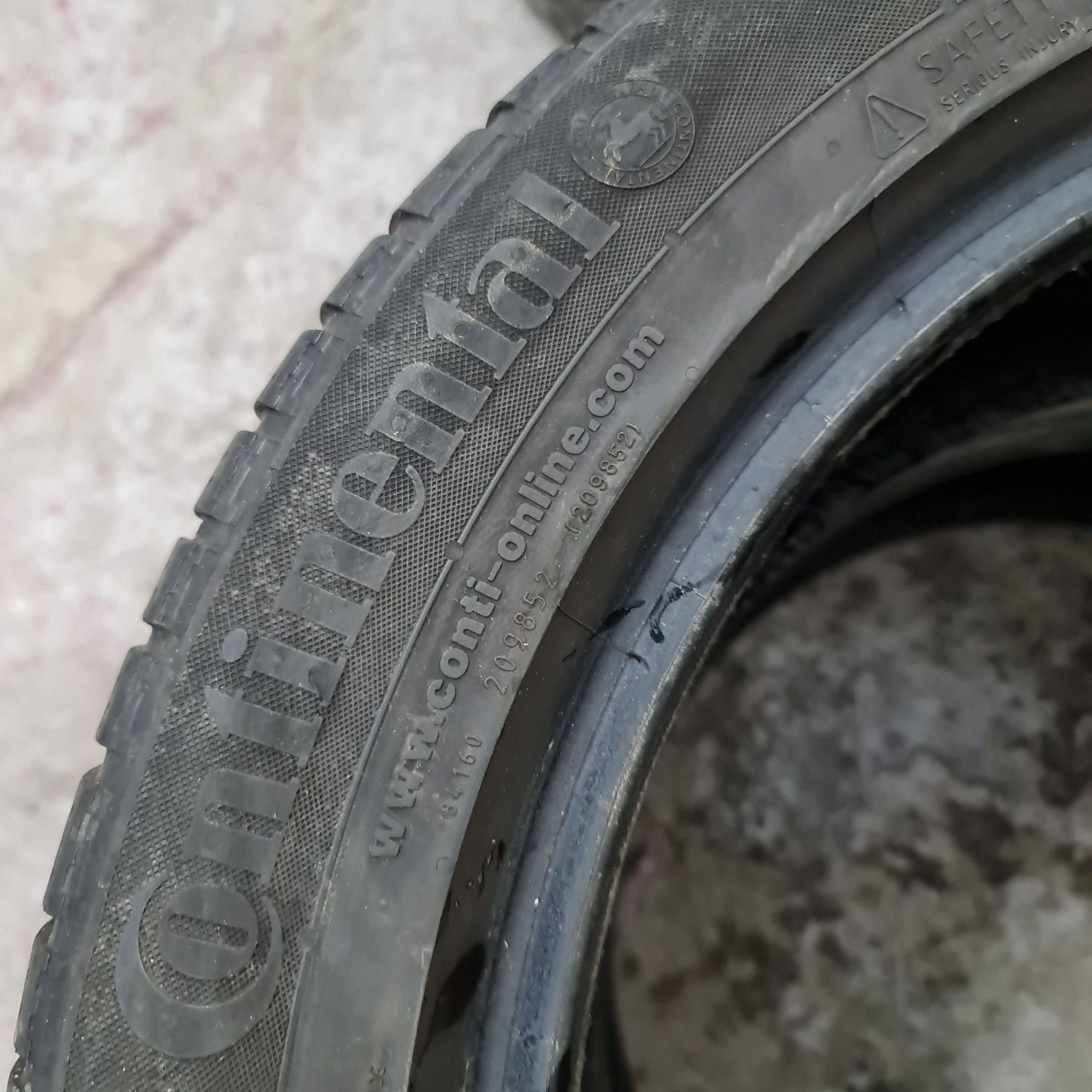 2x 225/50/17 M+S CONTINENTAL 6MM Stare impecabila