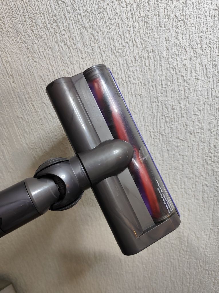 Безжична прахосмукачка Dyson