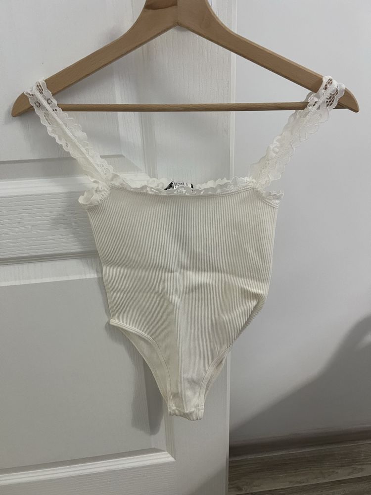 Ново боди Zara, бял цвят