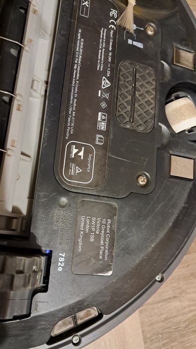 Robot aspirator iRobot Roomba 782e