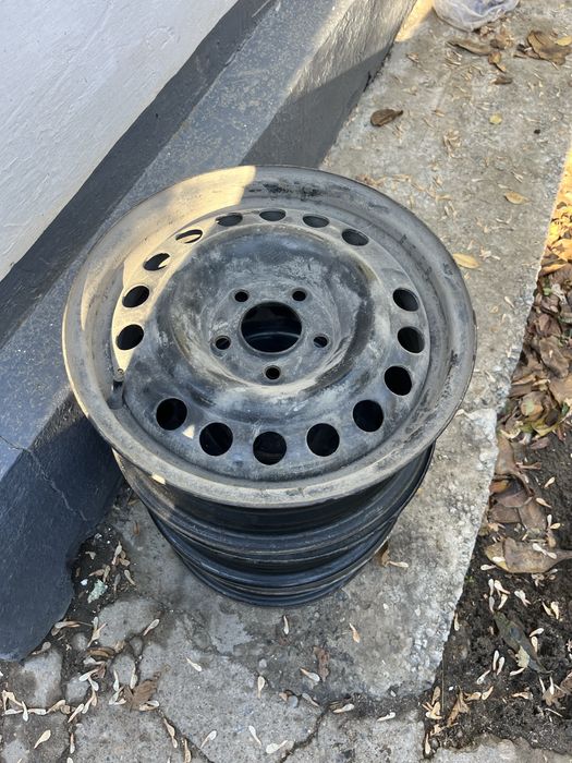 Диски на опель R-15  4шт.