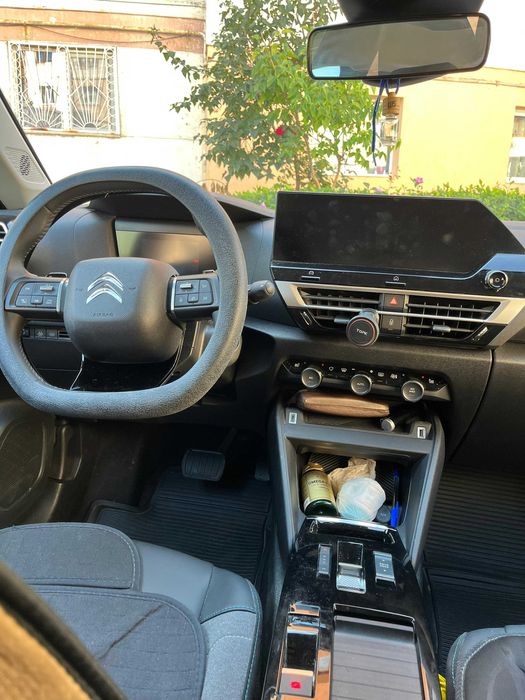 Vand Citroen C4 puretech 130 CP an fabr 2024 Cutie automata