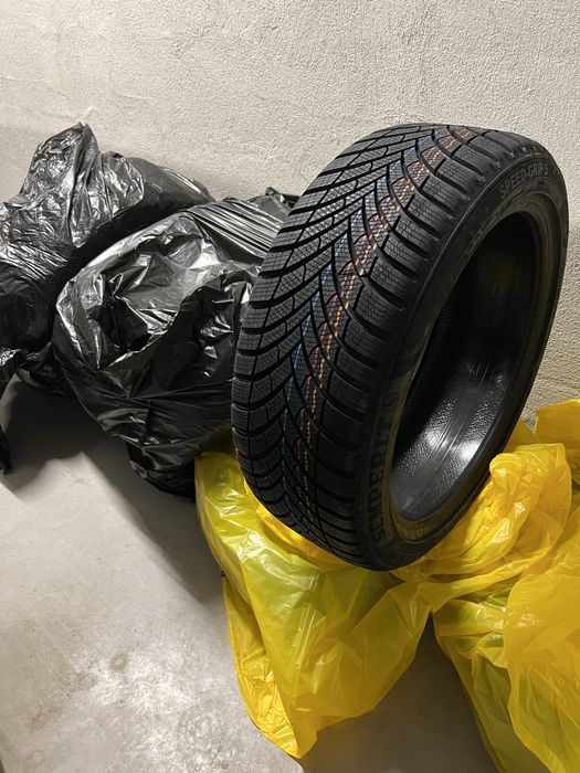 Зимни Гуми Semperit Speed-Grip 5 215/45 R18 93V XL