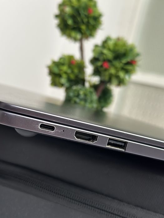 Huawei MateBook D 14 Space Grey